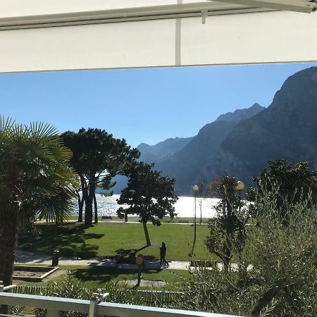 Appartement Lago Blu Riva del Garda Exterior photo